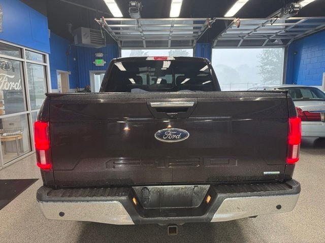 Used 2018 Red Ford Lariat image 3