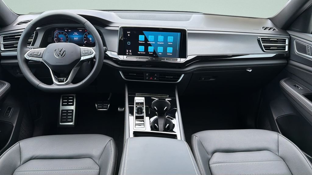 New 2026 White Volkswagen 2.0T SEL R-Line Black image 9