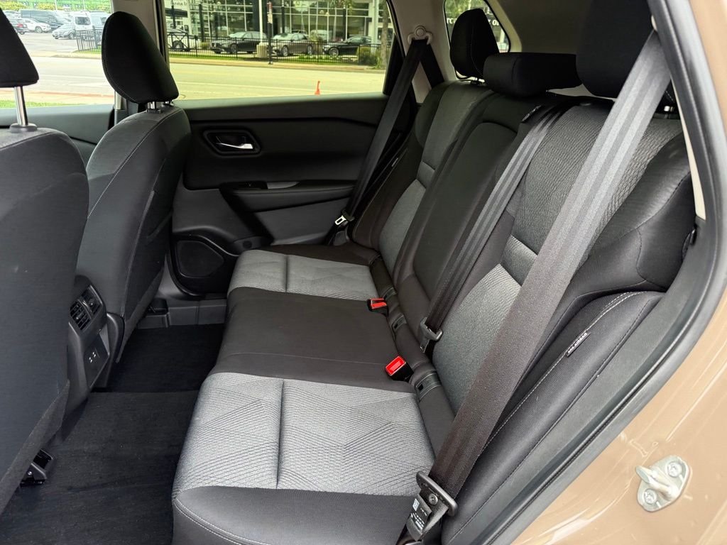 Used 2024 Beige/tan Nissan SV image 8