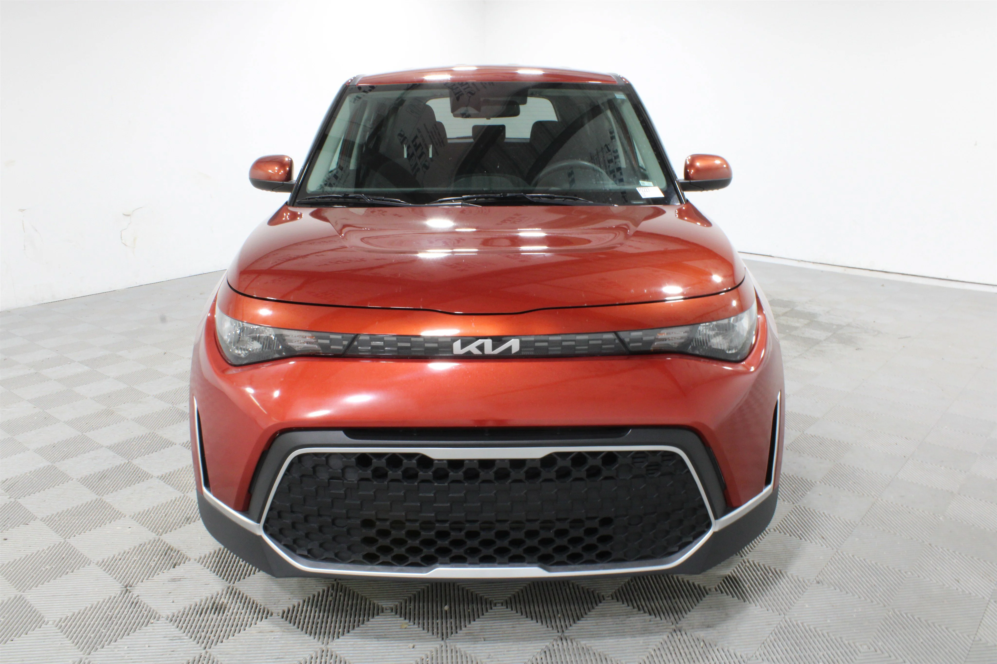 2024 Kia Soul LX - Photo 31