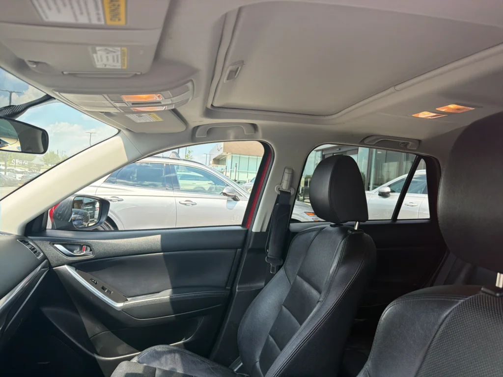 Used 2016 Soul Red Metallic Mazda Grand Touring image 4