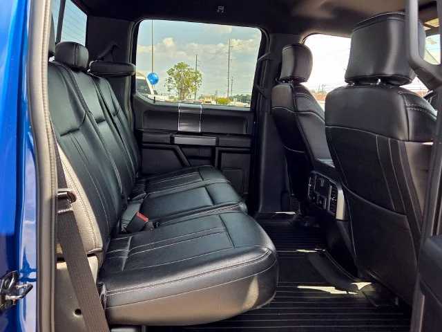 Used 2018 Blue Ford XLT image 16