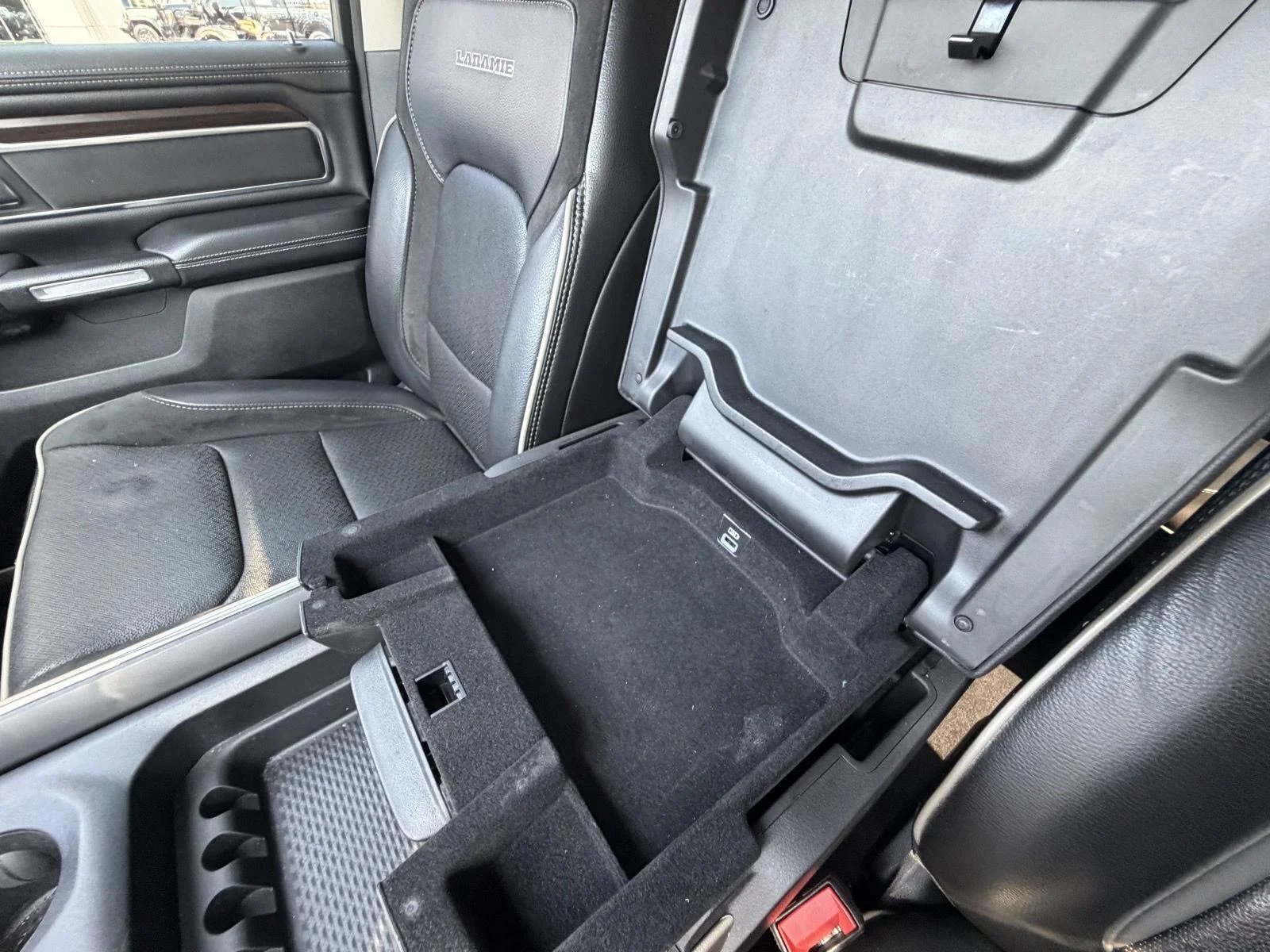 Used 2022 Bright White Clearcoat Ram Laramie image 14