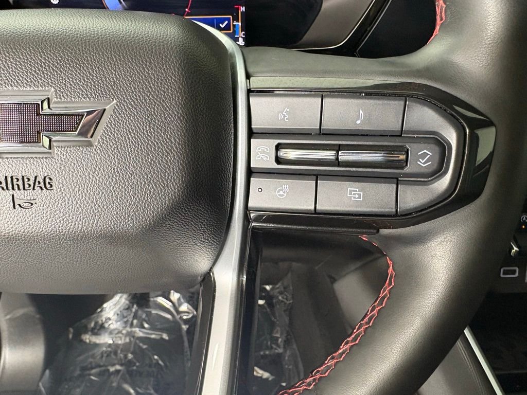 Used 2023 Gray Chevrolet Z71 image 24