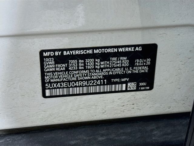 Used 2024 Alpine White BMW xDrive50e image 32