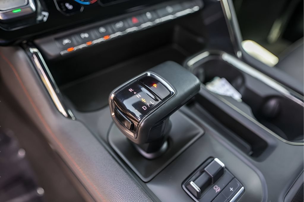 Used 2024 Sterling Metallic GMC AT4 image 19