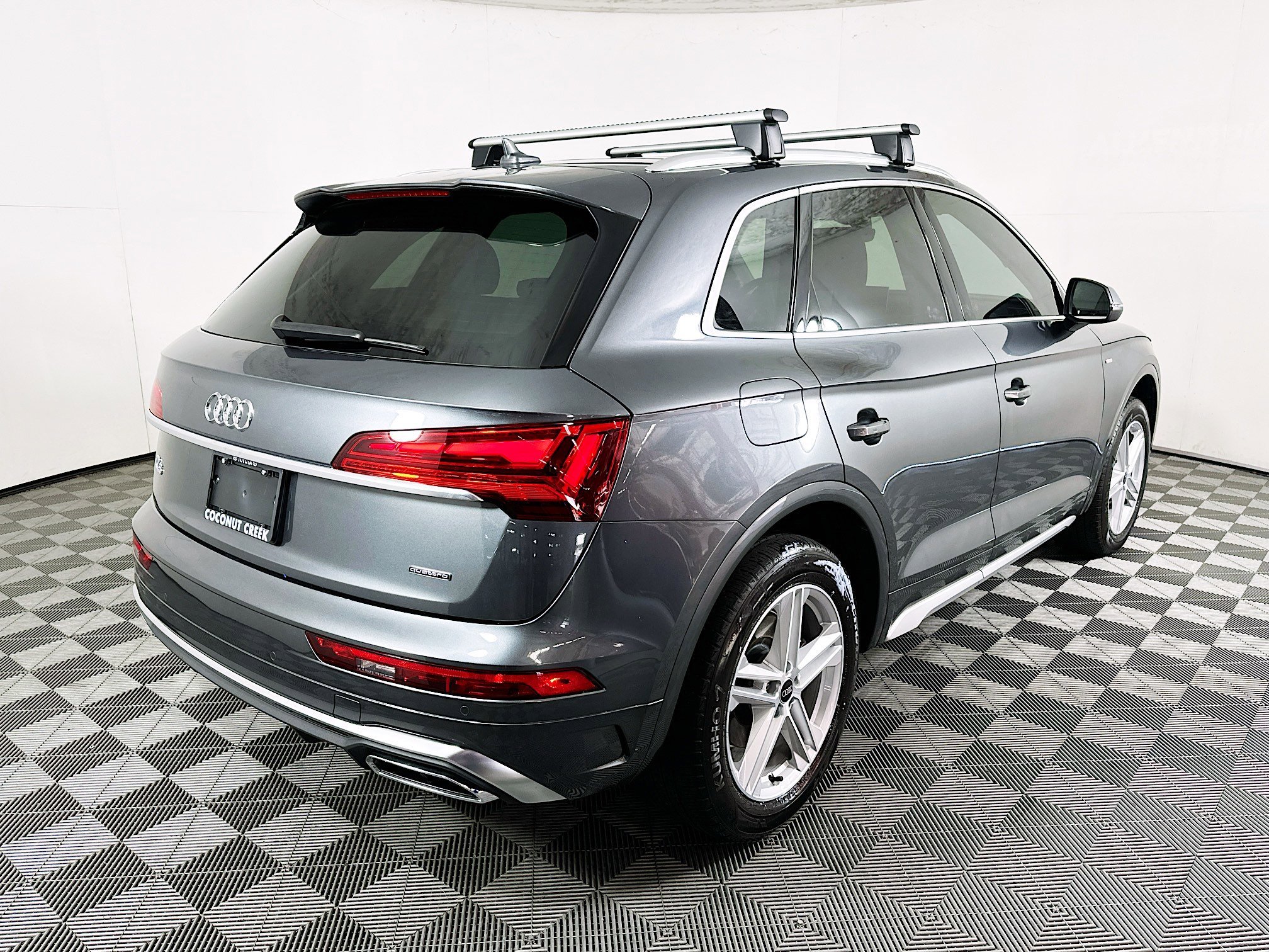 2024 Audi Q5 thumbnail 5