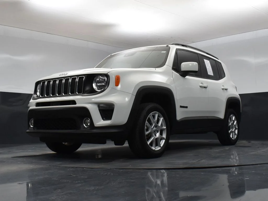 Certified Used 2021 White Jeep Latitude image 34