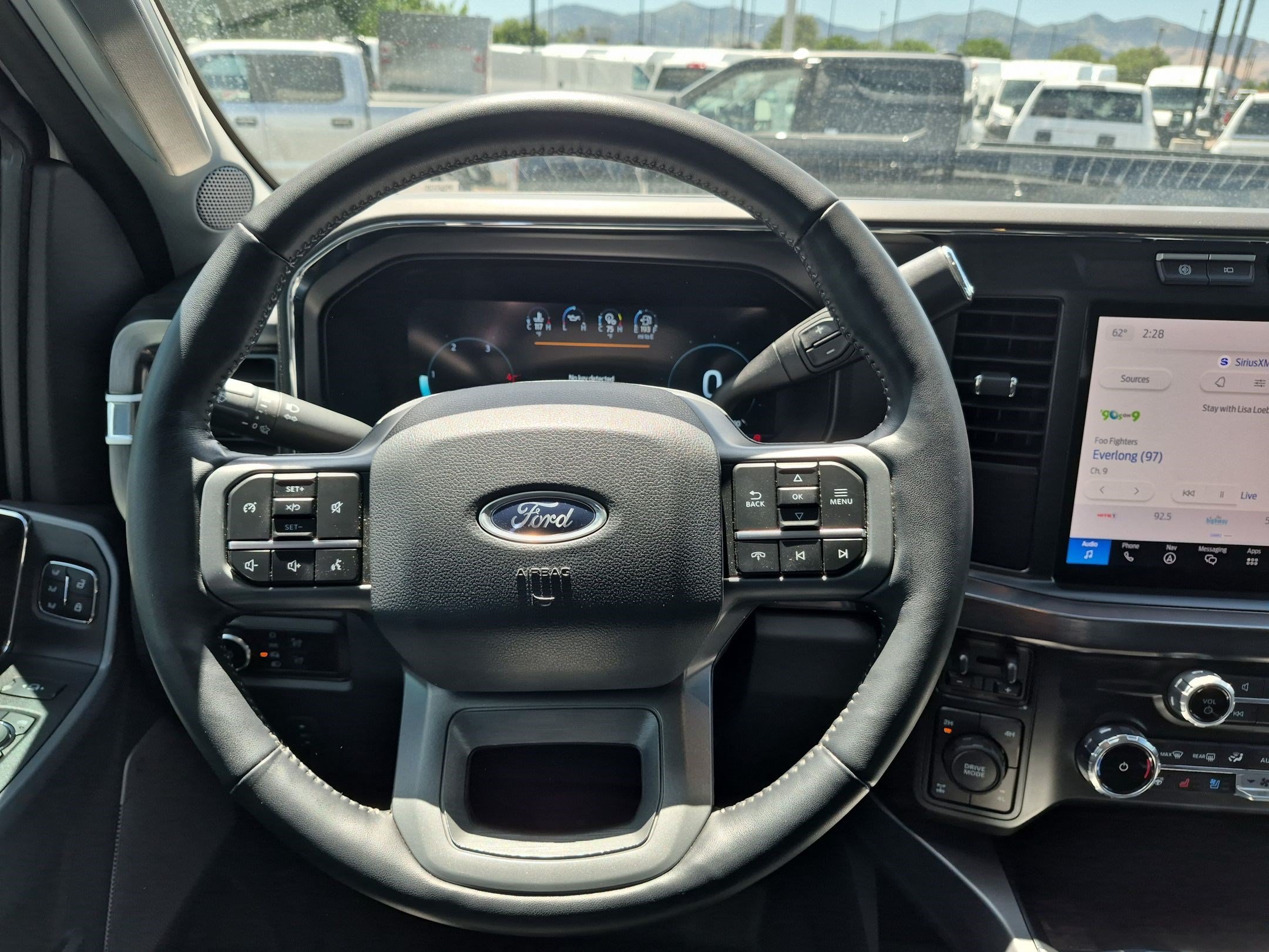 Used 2024 White Metallic Ford LARIAT image 17