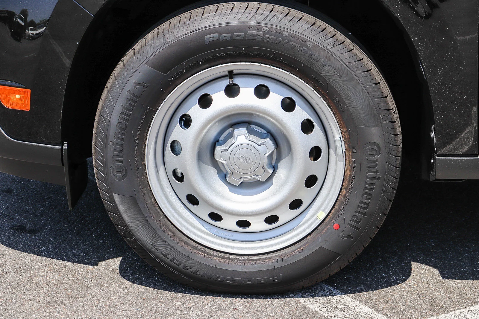 Used 2026  Ford XL image 13