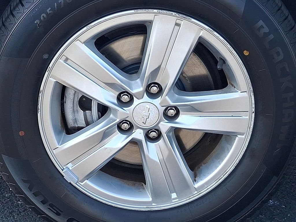 Used 2019 Silver Chevrolet LS image 9