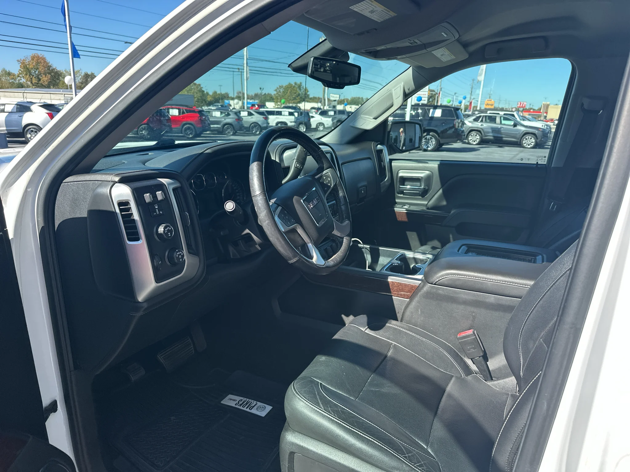 Used 2018 SUMMIT WHITE GMC SLT image 5
