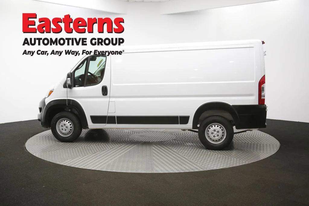 Used 2025 White Ram Base image 57