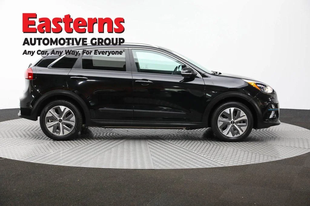Used 2021 Black Kia EX image 4