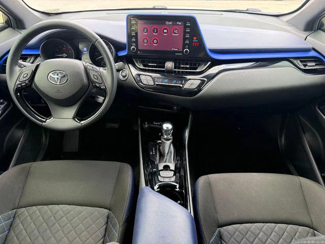 Certified Used 2021 BLIZZARD PEARL Toyota XLE image 19
