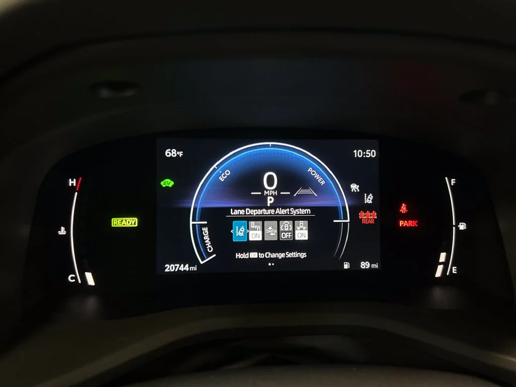 Used 2025  Toyota LE image 24