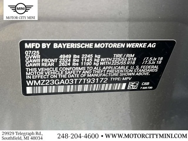 Certified Used 2026 Melting Silver III Metallic MINI Signature Plus image 22