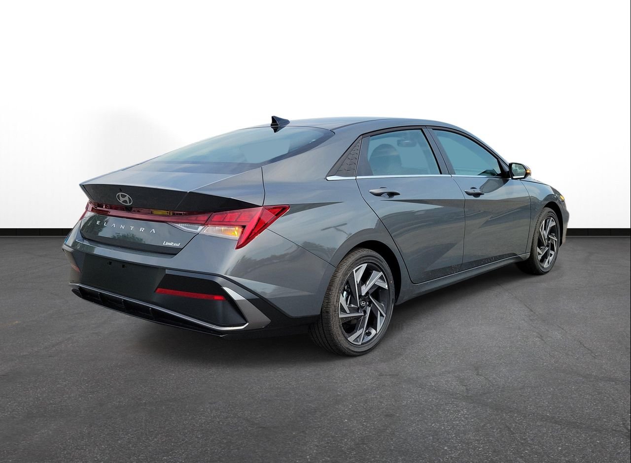 New 2026 Ecotronic Gray Hyundai Limited image 4