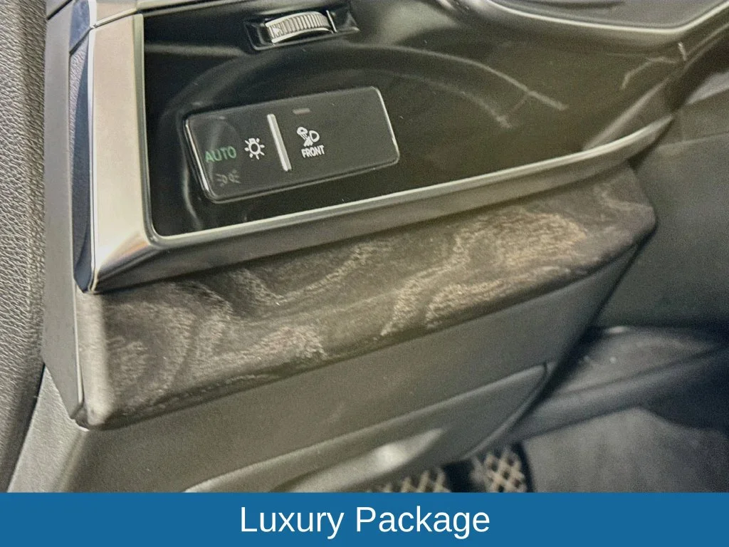 Used 2019 Black Audi 3.0T Prestige image 12