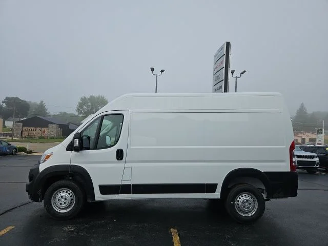 New 2025 Bright White Clearcoat RAM Base image 6