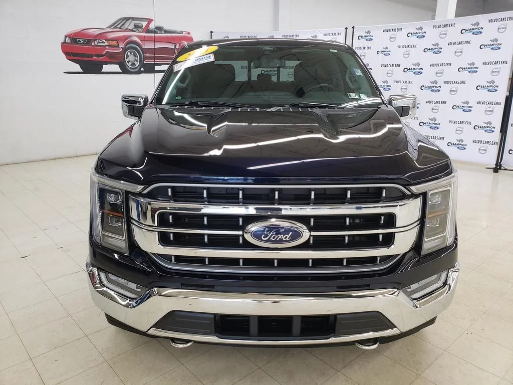 Used 2021 Black Ford Lariat image 2