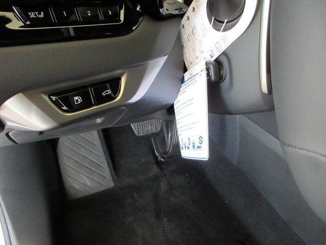 New 2026 Iridium Lexus PREMIUM PLUS image 28
