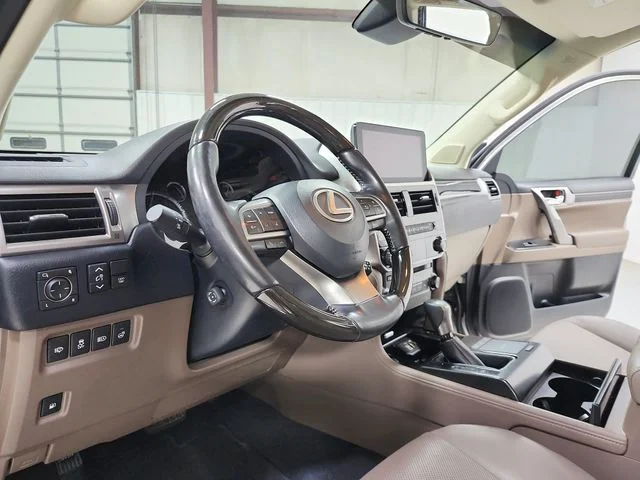 Used 2023 Silver Lexus 460 image 19