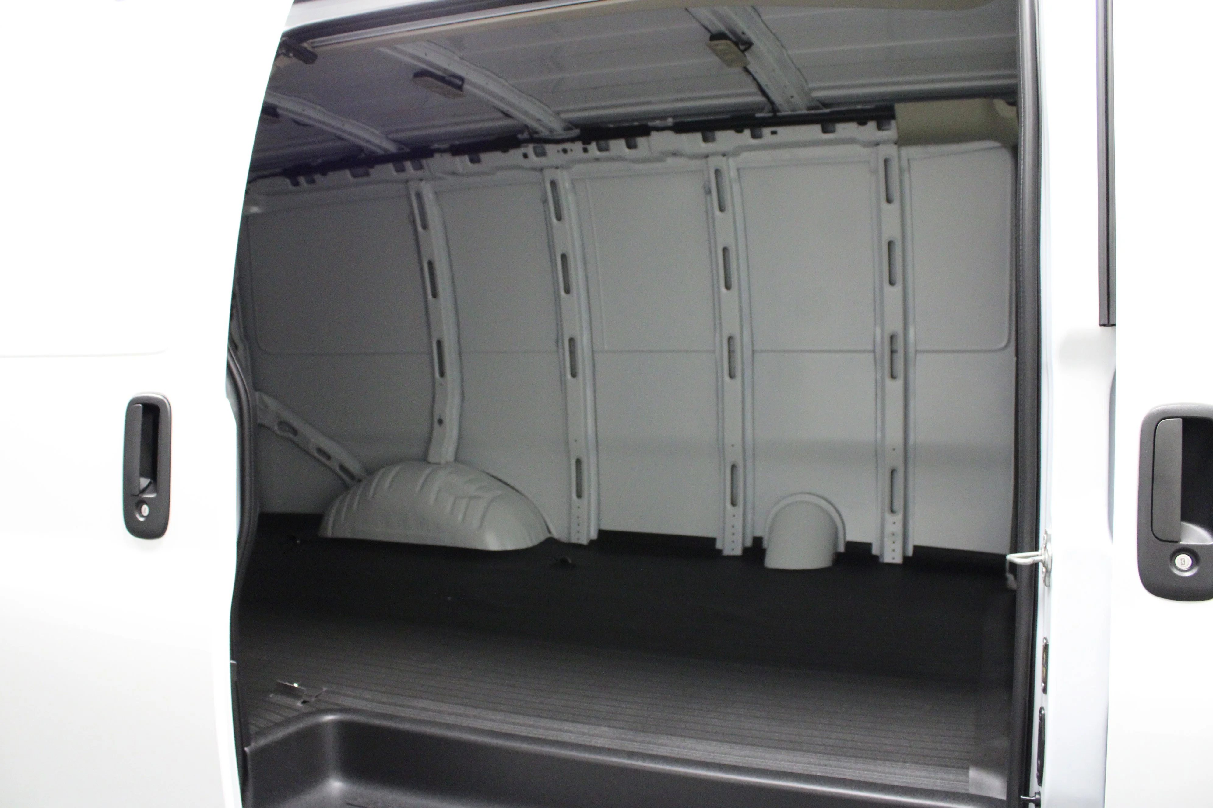 New 2026 Summit White GMC Work Van image 14