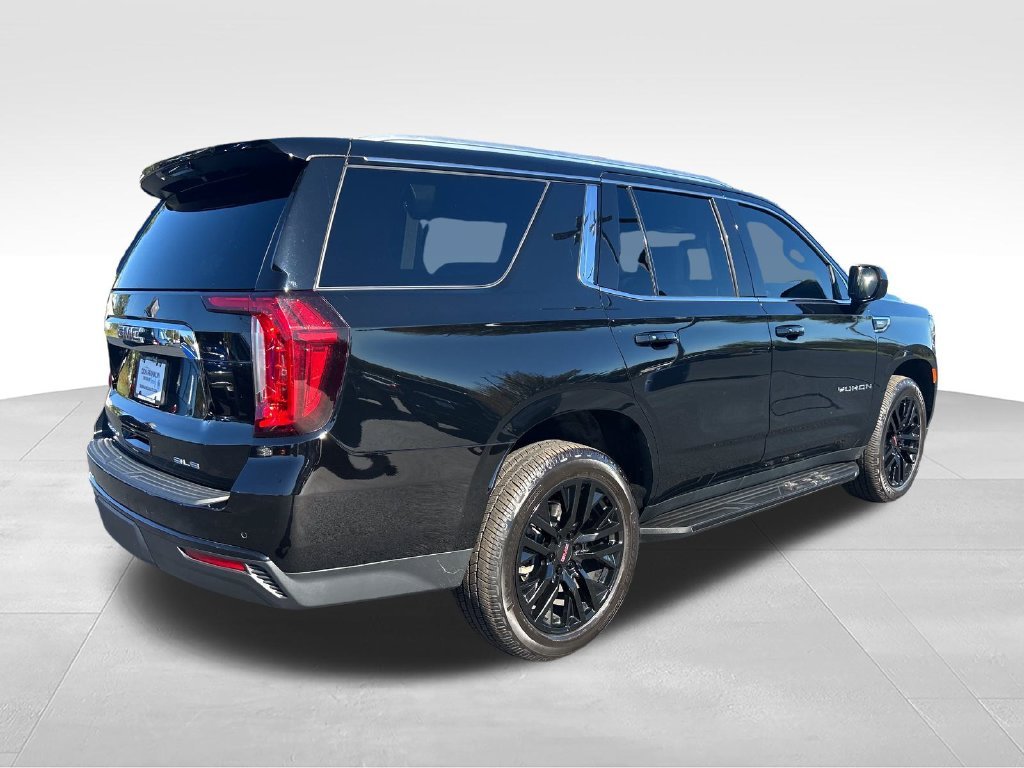 Used 2022 Black GMC SLE image 5