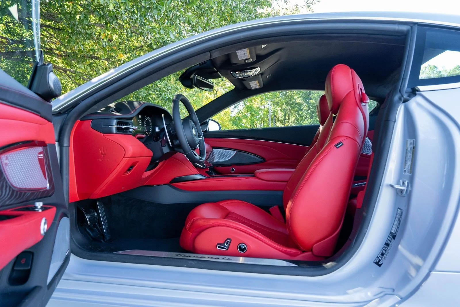 New 2026 Bianco Astro Metallic Maserati  image 22