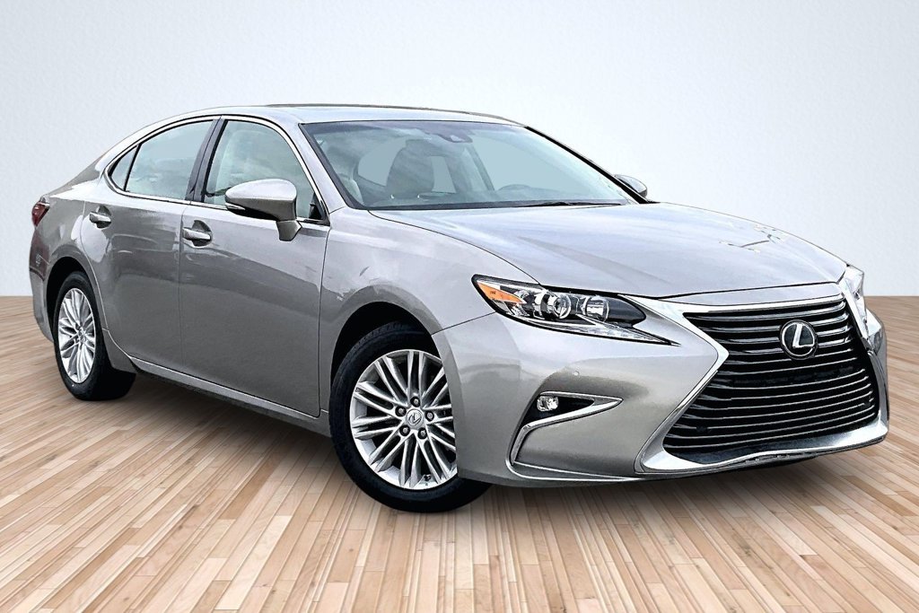 Used 2017 Silver Lexus 350 image 9
