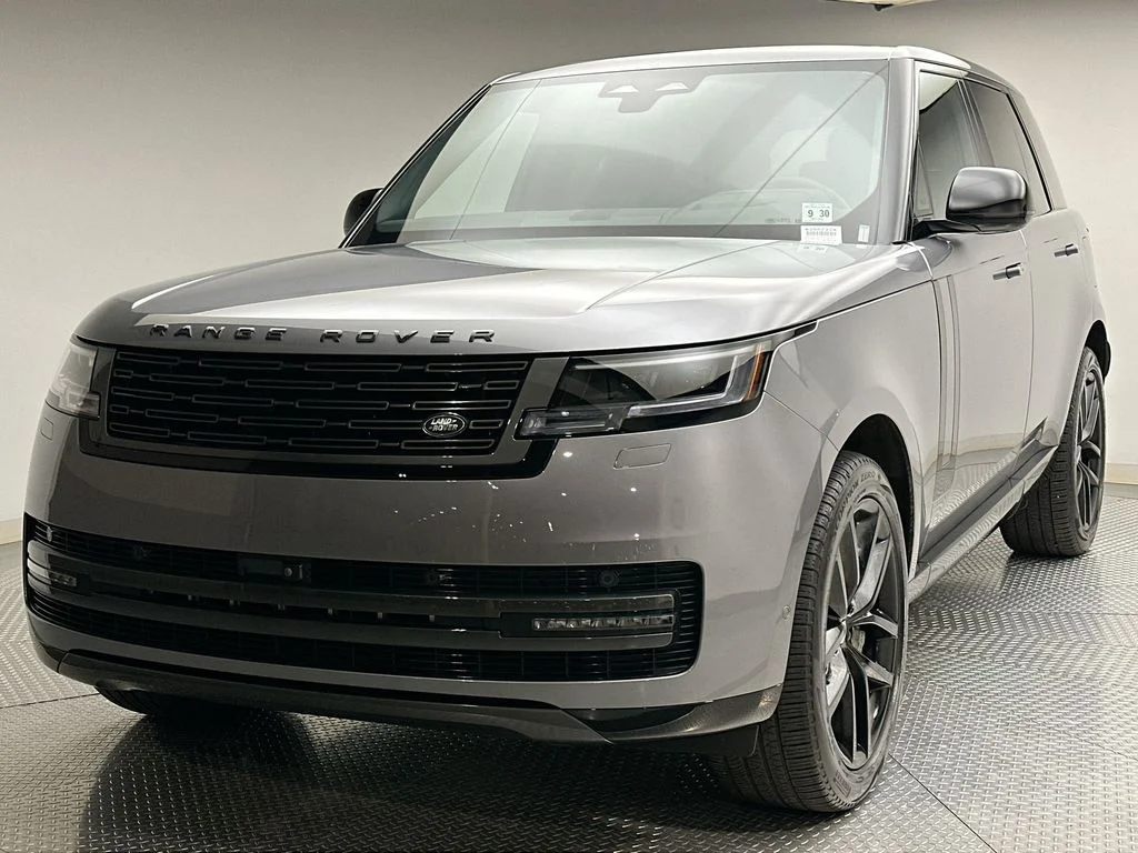 2025 Land Rover Range Rover 3.0 PHEV SE SWB's photo