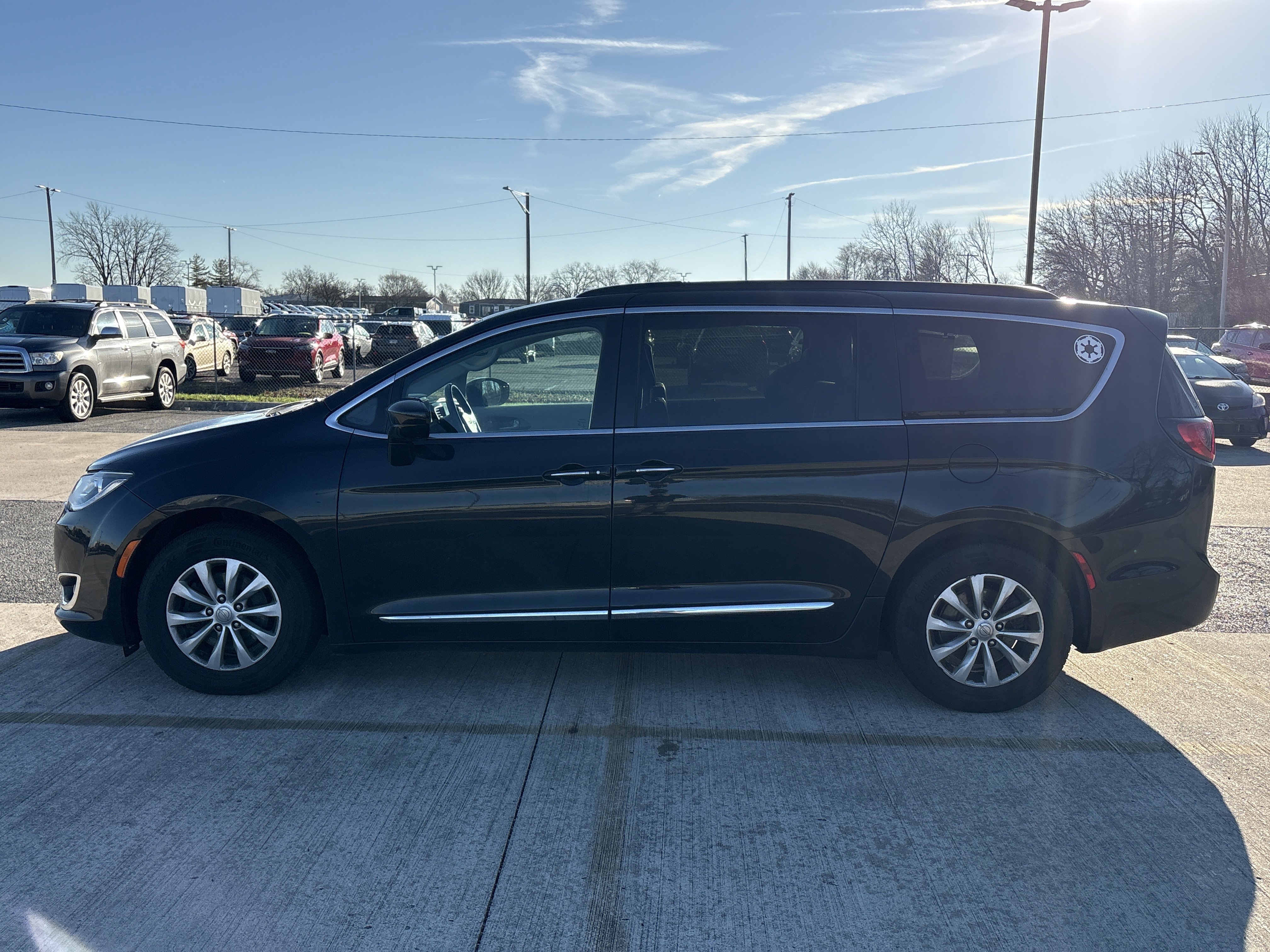 2017 Chrysler Pacifica Touring-L