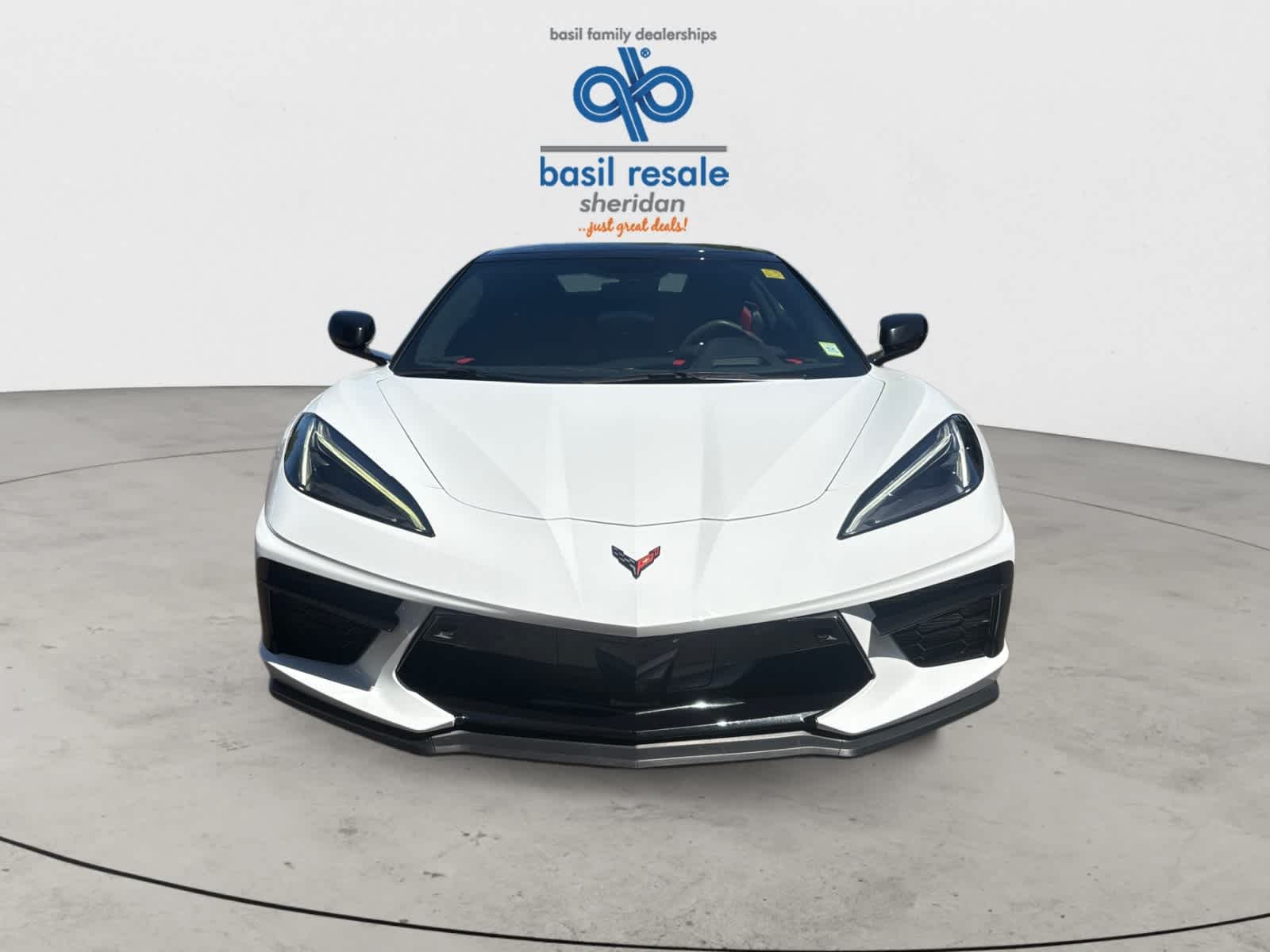 Used 2022 Arctic White Chevrolet 3LT image 10