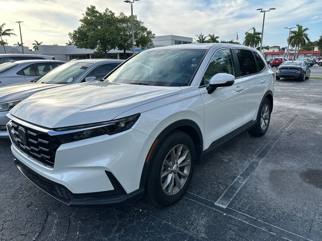 Used 2024 White Honda EX image 1