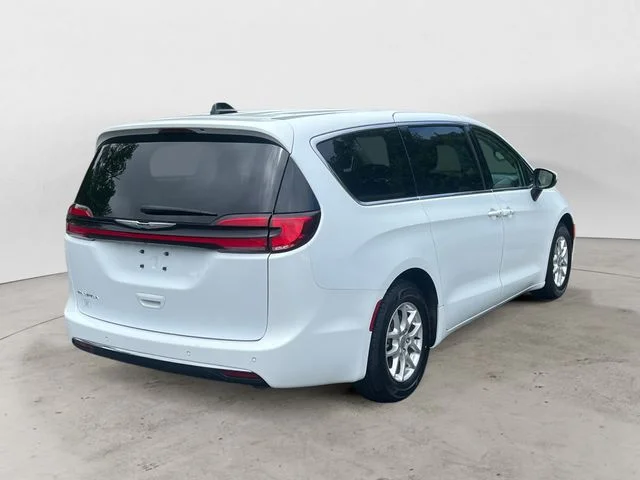 Used 2023 Bright White Clearcoat Chrysler Touring L image 5