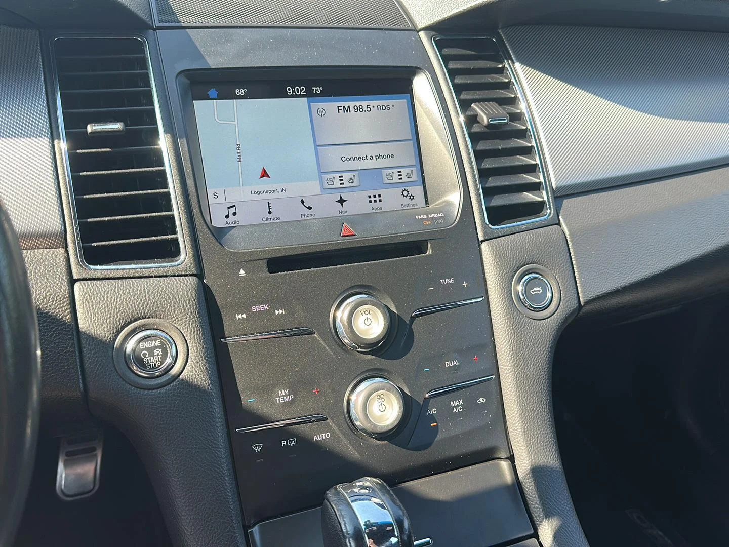 Used 2016 Magnetic FORD SEDAN image 22