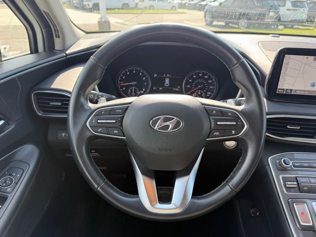 Used 2023 White Hyundai SEL image 9