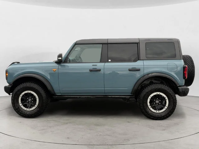 Used 2023 Green Ford  image 8