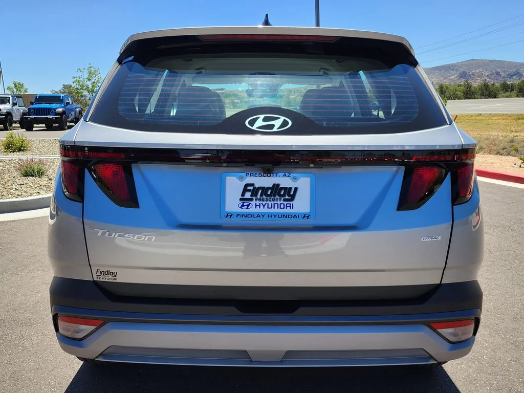 New 2026 Silver Hyundai SE image 6