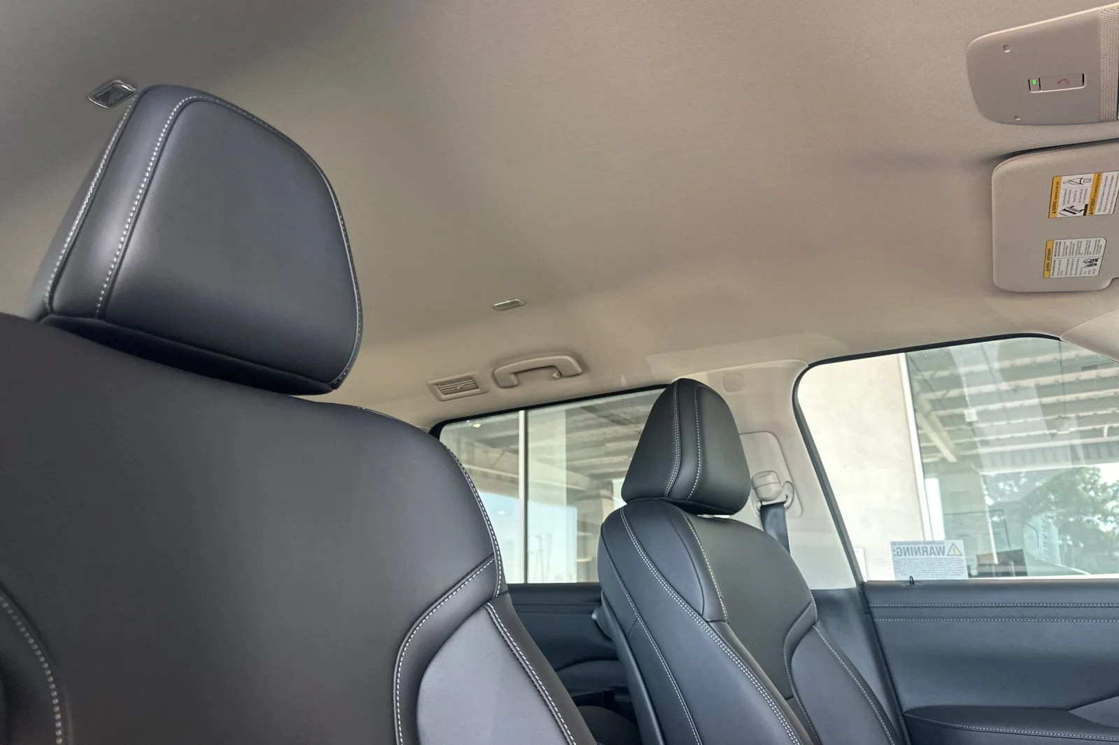 2026 Nissan Armada SV - Photo 18