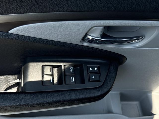 Used 2018 Gray Honda EX-L image 19