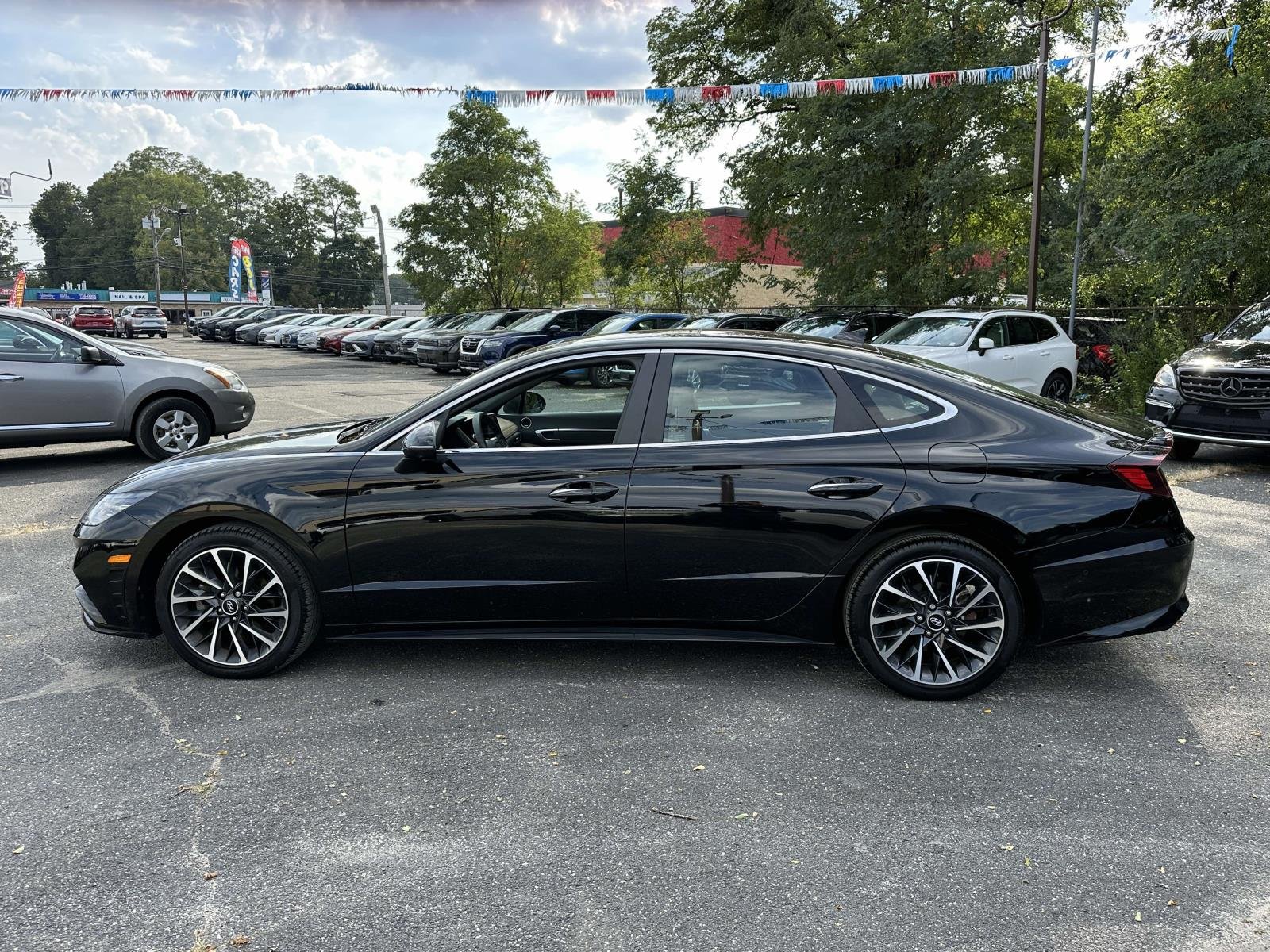 Certified Used 2023 Black Hyundai Limited image 9