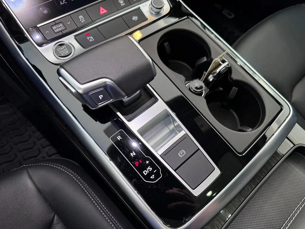 Certified Used 2025 White Audi Premium 45 TFSI quattro Tiptronic image 28