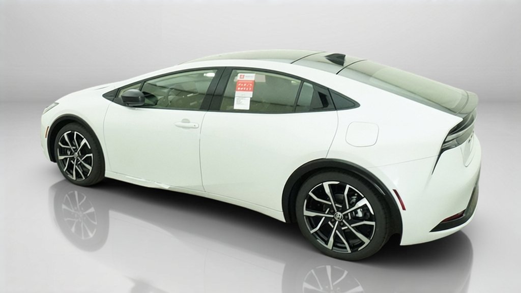 New 2026 Wind Chill Pearl Toyota XSE image 15