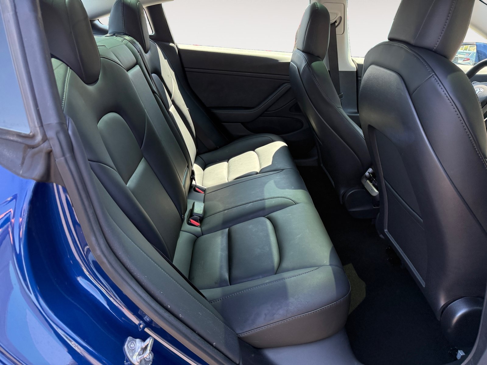 Used 2021 Deep Blue Metallic Tesla Performance image 18