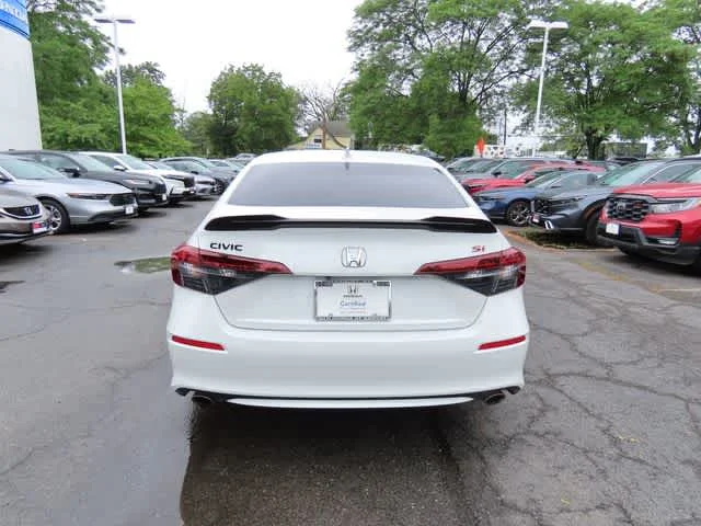 Certified Used 2026 Platinum White Pearl Honda  image 5