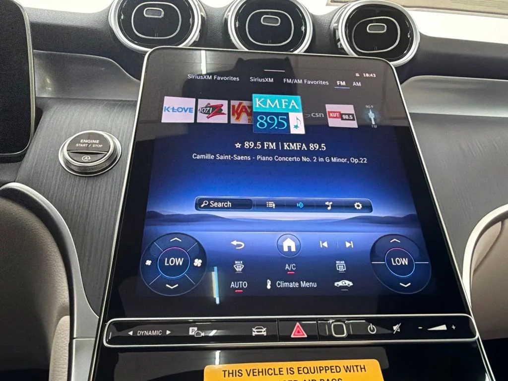 New 2027 Black Mercedes-Benz GLC 300 image 17