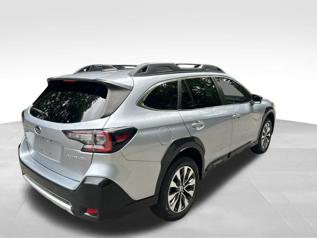 Used 2023 Silver Subaru Limited image 5
