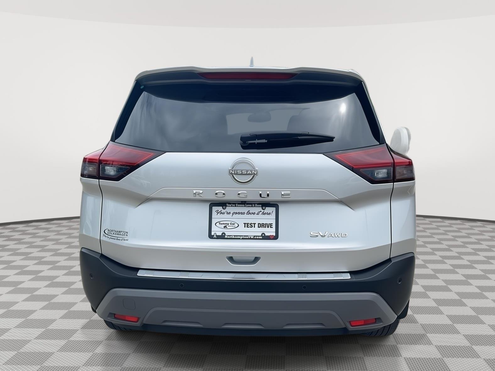 Used 2023 Brilliant Silver Metallic Nissan SV image 6